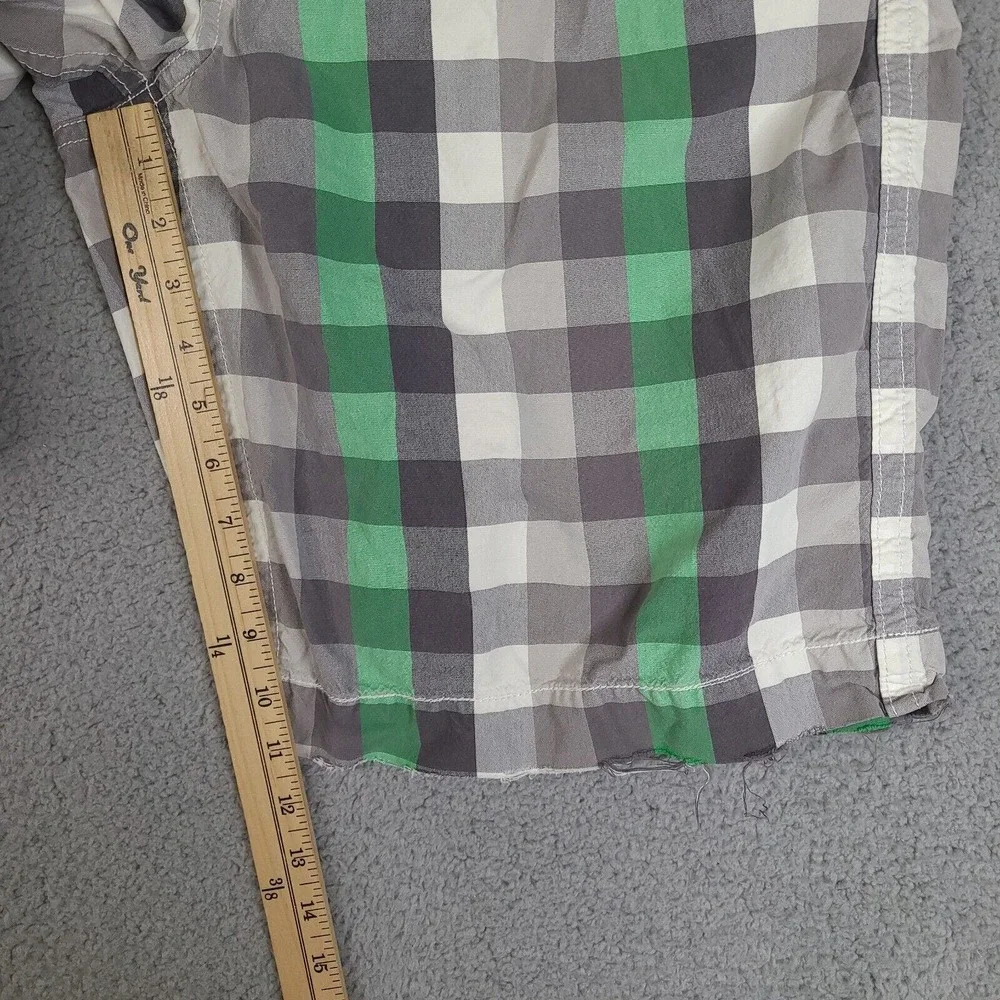 American Eagle‎ Outfitters Shorts Mens 39 Gray Green Check Longer Length